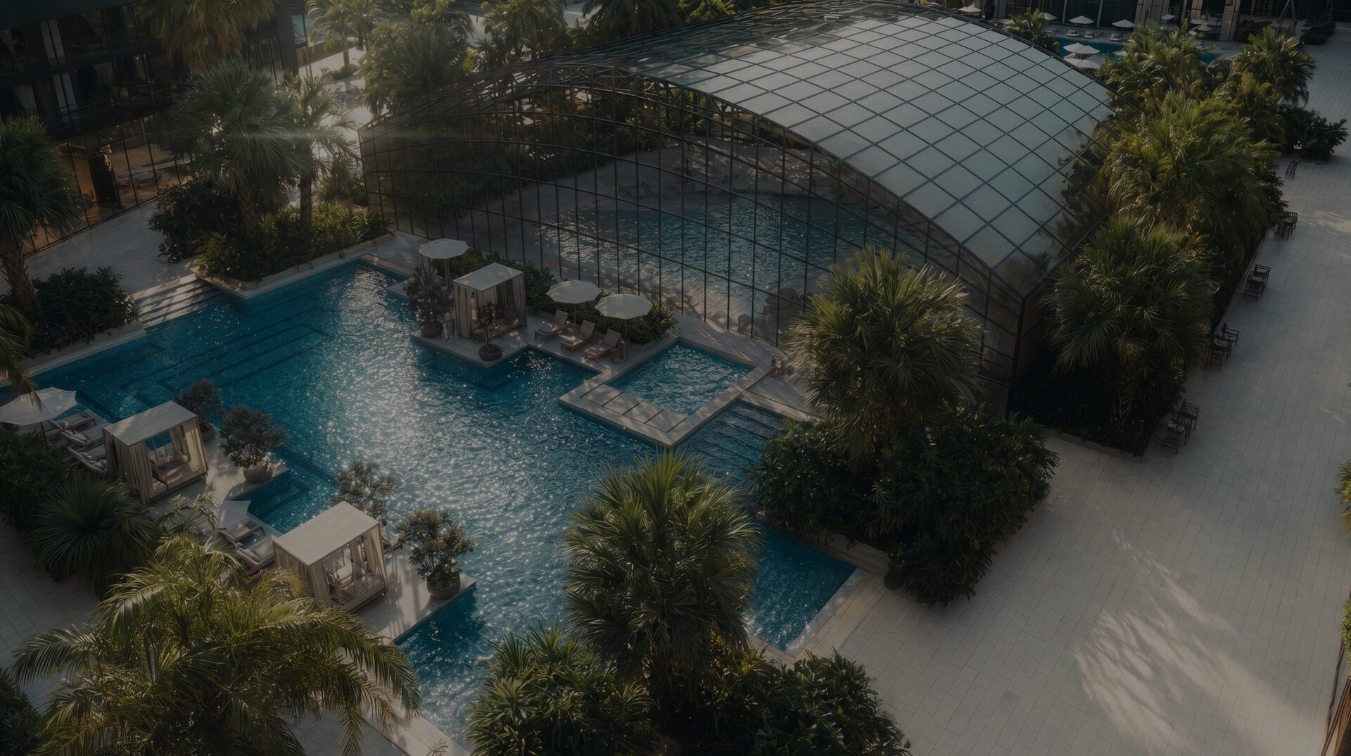 The lagoon under the dome